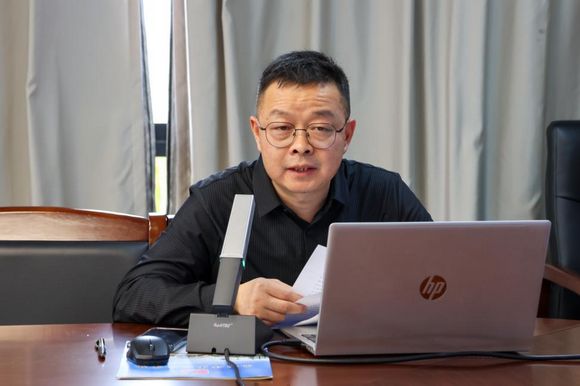 深学八项规定精神 锻造过硬作风防线——党委书记讲授专题党课