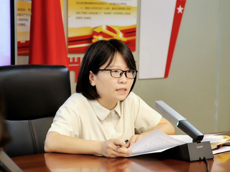 我校召开党委理论学习中心组学习（扩大）会