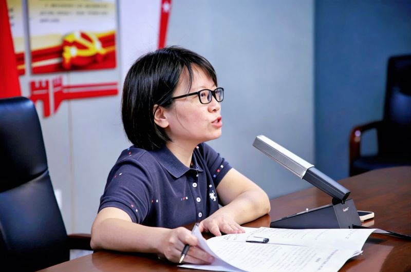 我校召开党委理论学习中心组学习（扩大）会