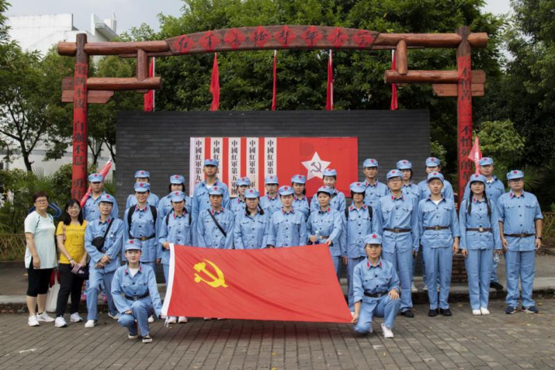 “不忘初心 牢记使命”—我校2019年暑期思政课社会实践教学活动暨“青马工程”社会实践活动圆满完成