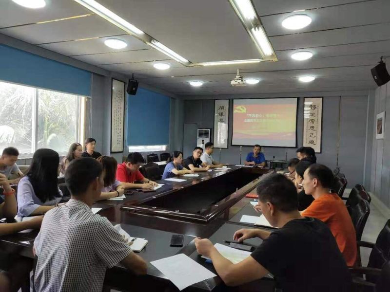 我校开展党支部书记集中轮训暨国庆维稳部署会
