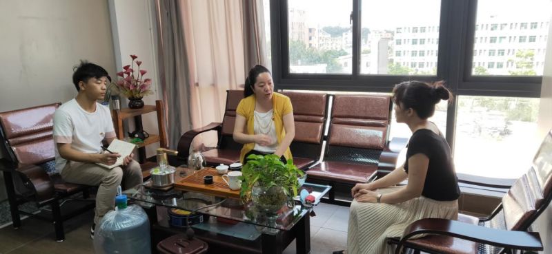 我校党委班子广泛开展谈心谈话
