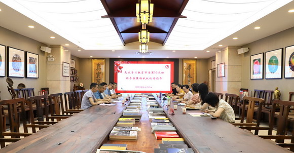 党史学习教育泉州市委第16巡回指导组莅临我校检查指导